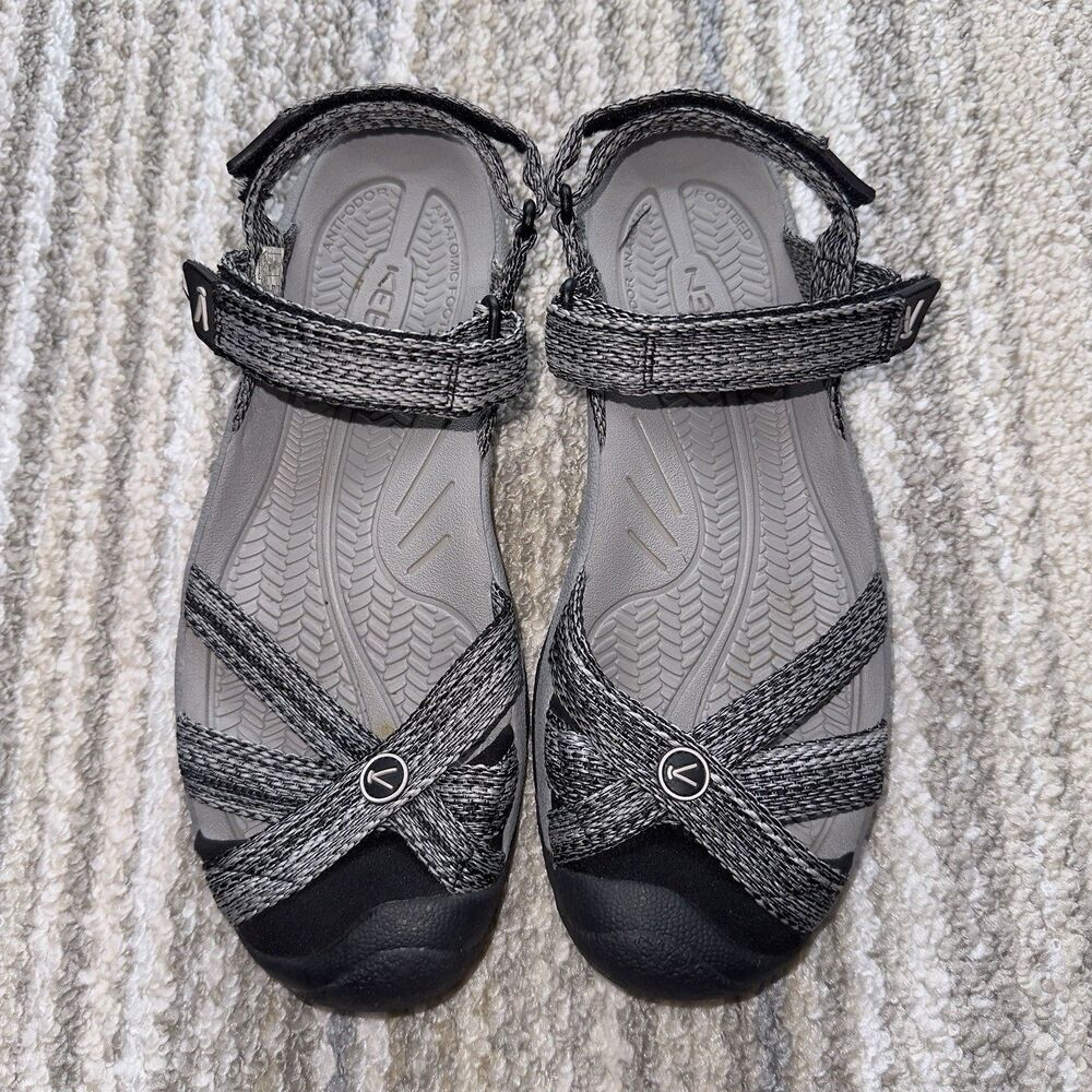 Keen Rose Sandals Silver/Black Color Women's Size 9.5 US / 40 EU Excellent